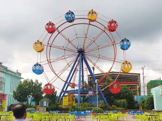 <b>20m Conventional Ferris wheel</b>